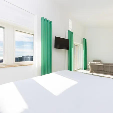 Modern Sorrento Coast With Private Pool & Terrace * 马萨鲁布朗斯